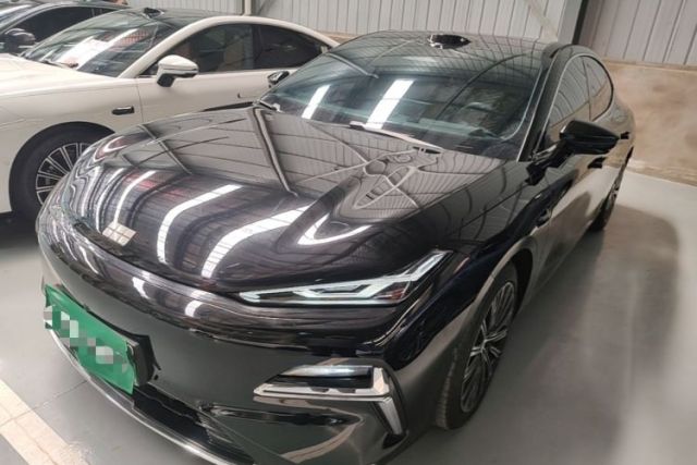Used Geely Galaxy 8 2025 130km EM-P Starship Edition