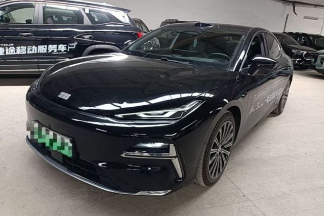 Used Geely Galaxy 8 2025 130km EM-P Starship Edition