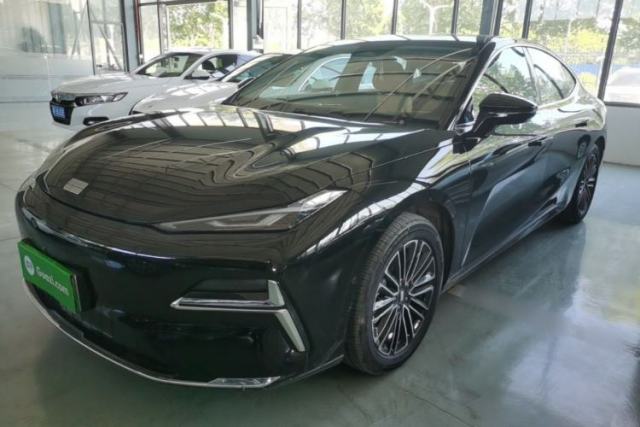 Used Geely Galaxy 8 2025 130km EM-i Deluxe Edition