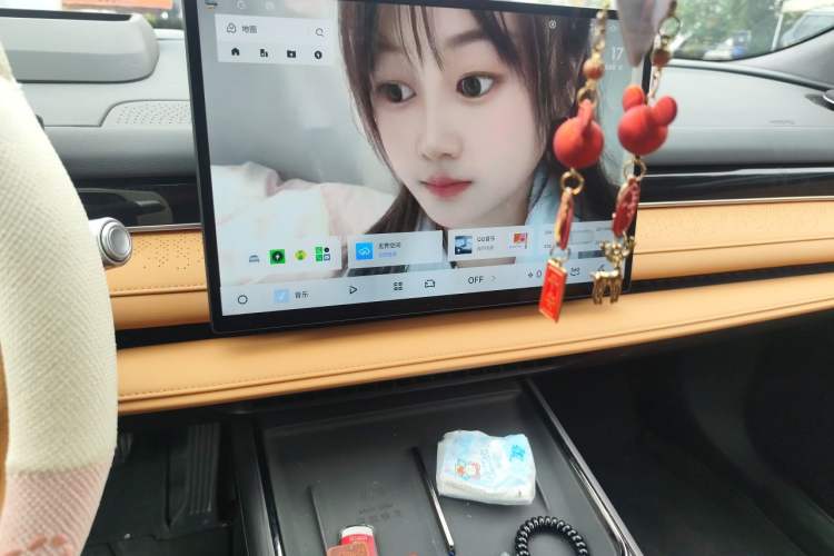 Used Geely Galaxy 8 2025 130km EM-i Flagship Edition Audio And AC Panel