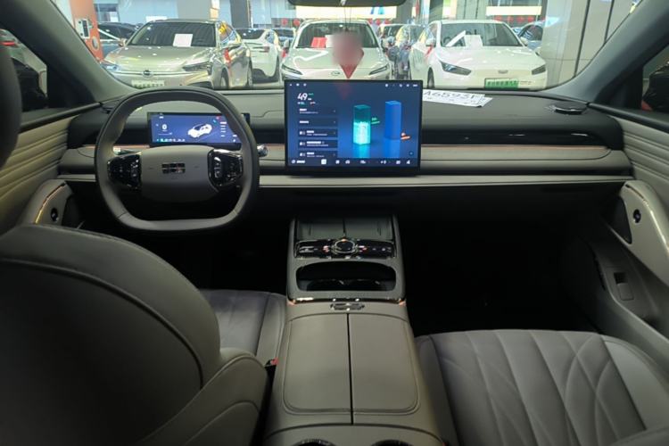 Used Geely Galaxy 8 2025 130km EM-i Deluxe Edition Center Console