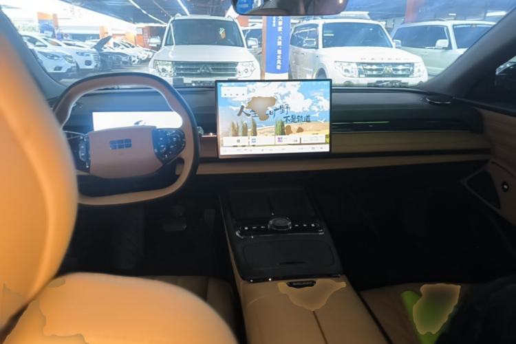 Used Geely Galaxy 8 2025 130km EM-i Deluxe Edition Center Console