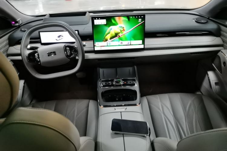 Used Geely Galaxy 8 2025 130km EM-P Starship Edition Center Console