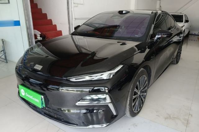 Used Geely Galaxy 8 2025 130km EM-P Starship Edition