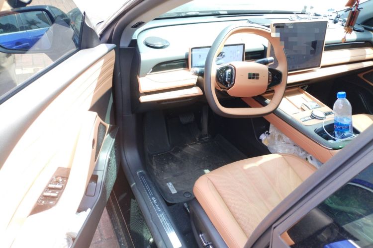 Used Geely Galaxy 8 2025 130km EM-i Deluxe Edition Driver Seat