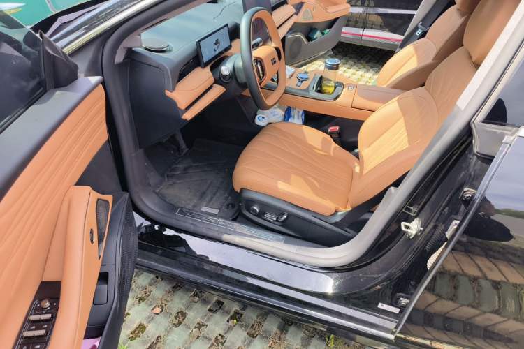 Used Geely Galaxy 8 2025 130km EM-P Exploration Edition Driver Seat