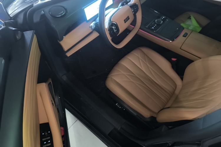 Used Geely Galaxy 8 2025 130km EM-i Deluxe Edition Driver Seat