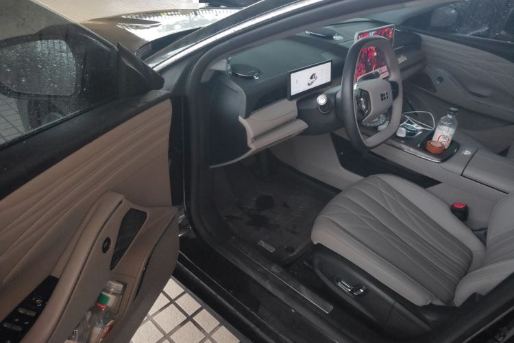Used Geely Galaxy 8 2025 130km EM-i Prestige Edition Driver Seat