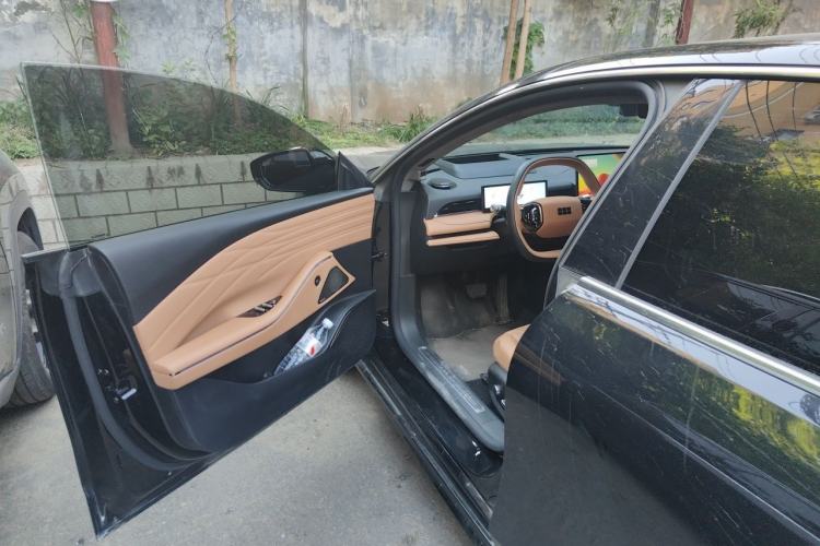 Used Geely Galaxy 8 2025 130km EM-i Flagship Edition Driver Seat