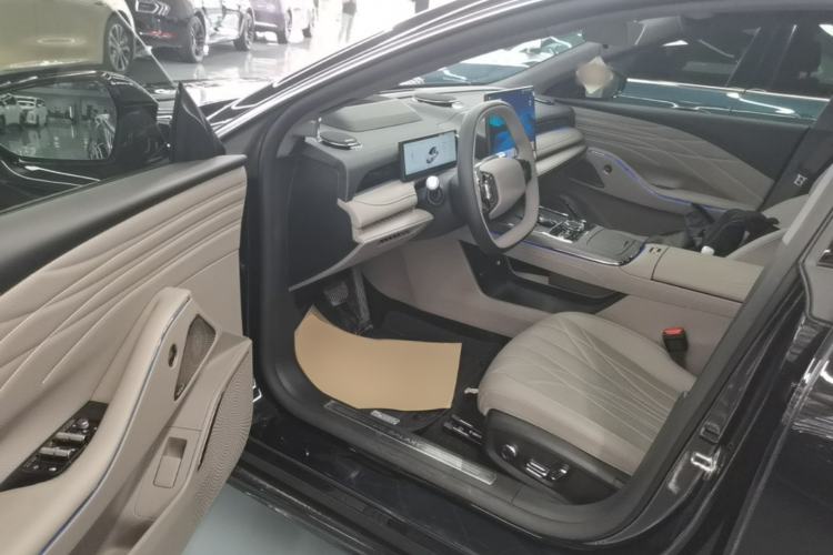 Used Geely Galaxy 8 2025 130km EM-P Starship Edition Driver Seat