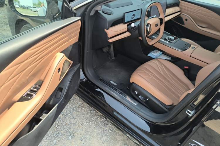 Used Geely Galaxy 8 2025 130km EM-P Starship Edition Driver Seat