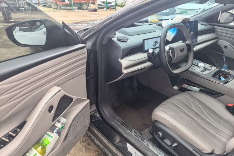 Used Geely Galaxy 8 2025 130km EM-i Flagship Edition Driver Seat