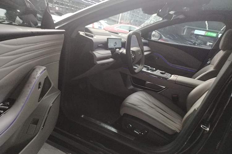 Used Geely Galaxy 8 2025 130km EM-P Starship Edition Driver Seat