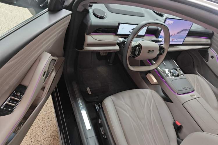 Used Geely Galaxy 8 2025 130km EM-P Starship Edition Driver Seat