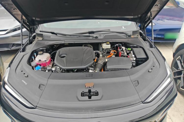 Used Geely Galaxy 8 2025 130km EM-i Deluxe Edition Engine Bay
