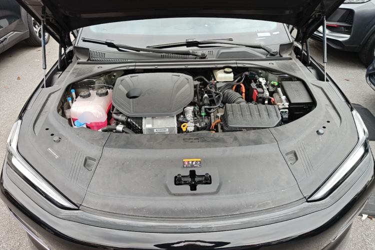 Used Geely Galaxy 8 2025 130km EM-P Starship Edition Engine Bay