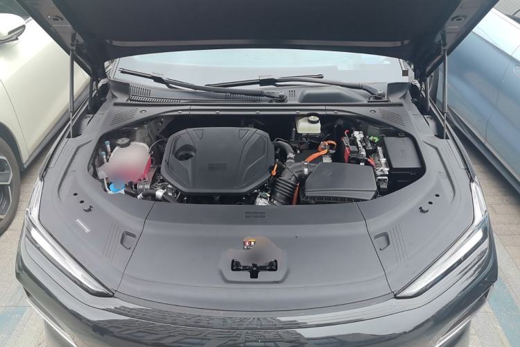 Used Geely Galaxy 8 2025 130km EM-i Flagship Edition Engine Bay