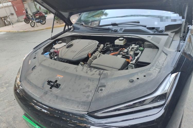 Used Geely Galaxy 8 2025 130km EM-i Flagship Edition Engine Bay