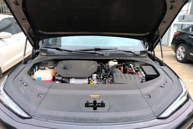 Used Geely Galaxy 8 2025 130km EM-P Starship Edition Engine Bay