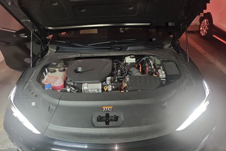 Used Geely Galaxy 8 2025 130km EM-P Starship Edition Engine Bay