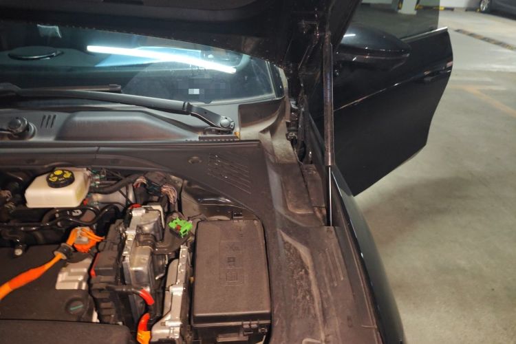 Used Geely Galaxy 8 2025 130km EM-i Prestige Edition Engine Bay Left