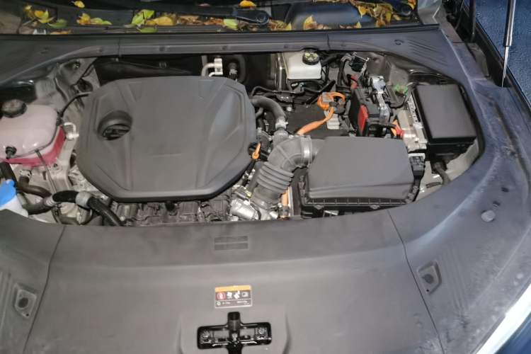 Used Geely Galaxy 8 2025 130km EM-i Deluxe Edition Engine Bay Left