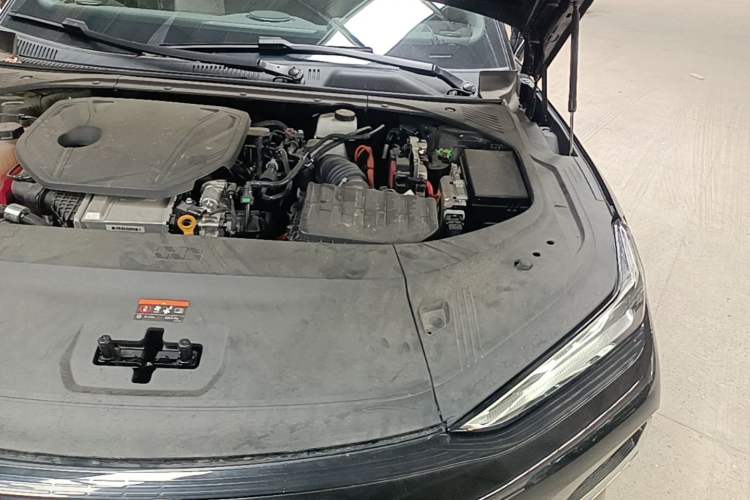Used Geely Galaxy 8 2025 130km EM-P Starship Edition Engine Bay Left