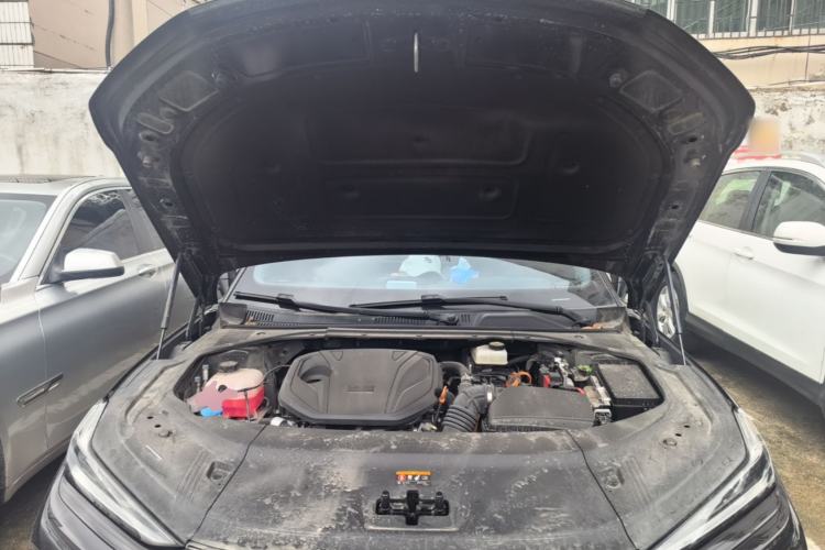 Used Geely Galaxy 8 2025 130km EM-i Flagship Edition Engine Bay