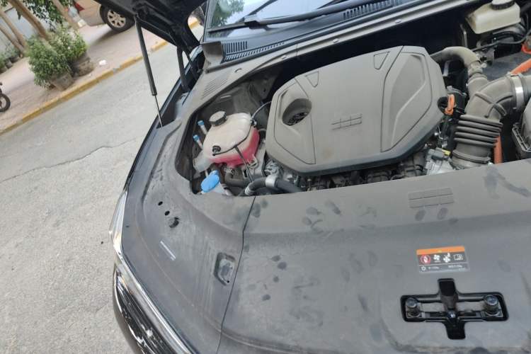 Used Geely Galaxy 8 2025 130km EM-i Flagship Edition Engine Bay Right