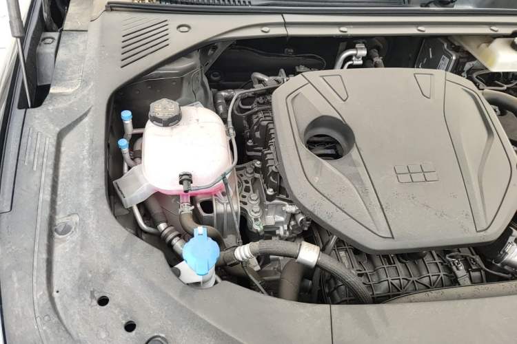 Used Geely Galaxy 8 2025 130km EM-i Deluxe Edition Engine Bay Right