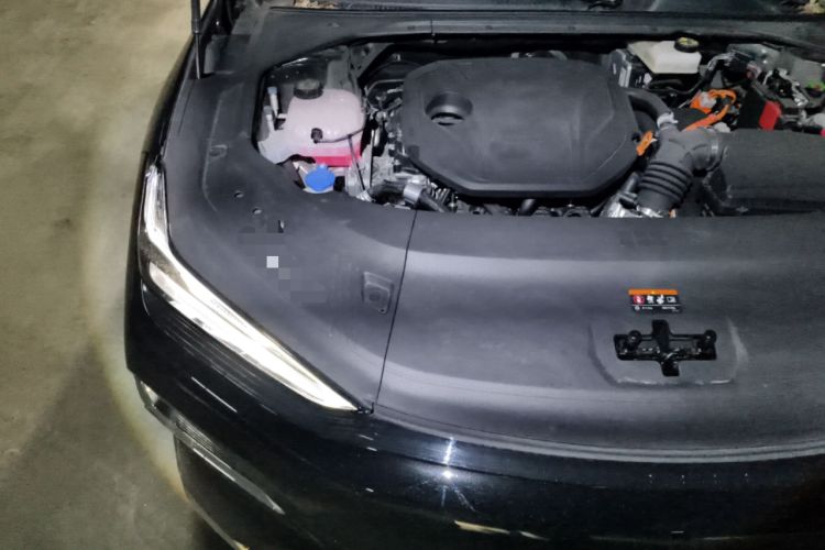 Used Geely Galaxy 8 2025 130km EM-i Deluxe Edition Engine Bay Right