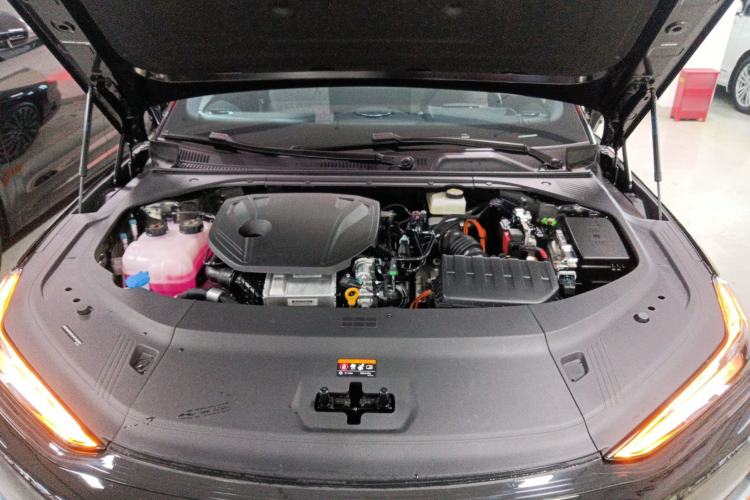 Used Geely Galaxy 8 2025 130km EM-P Starship Edition Engine Bay