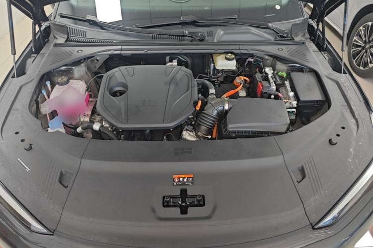 Used Geely Galaxy 8 2025 60km EM-i Luxury Edition Engine Bay