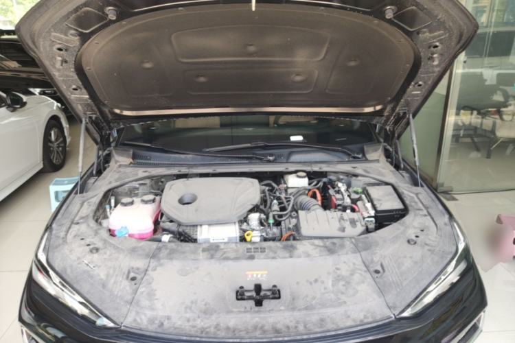 Used Geely Galaxy 8 2025 130km EM-P Starship Edition Engine Bay