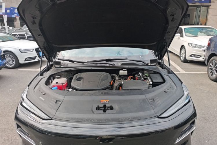 Used Geely Galaxy 8 2025 130km EM-i Deluxe Edition Engine Bay