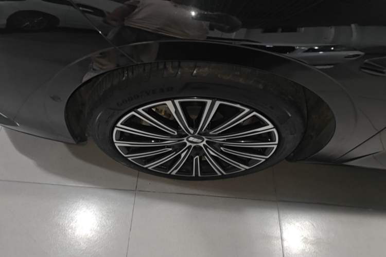 Used Geely Galaxy 8 2025 130km EM-P Starship Edition Exterior 4