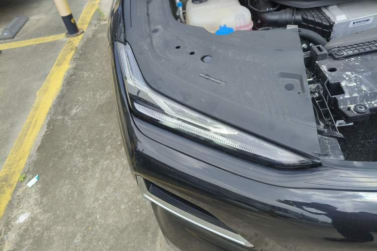 Used Geely Galaxy 8 2025 130km EM-P Starship Edition Exterior 6