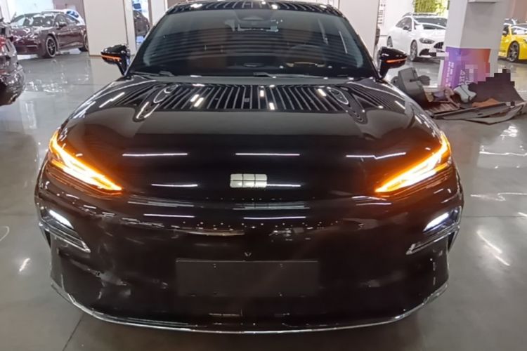 Used Geely Galaxy 8 2025 130km EM-i Deluxe Edition Front