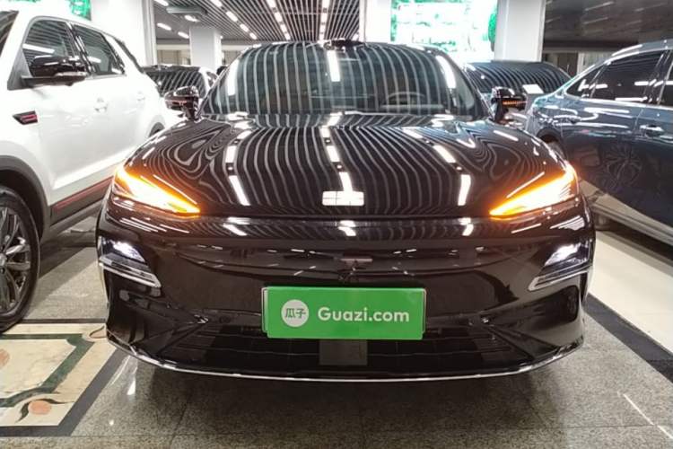 Used Geely Galaxy 8 2025 130km EM-P Starship Edition Front