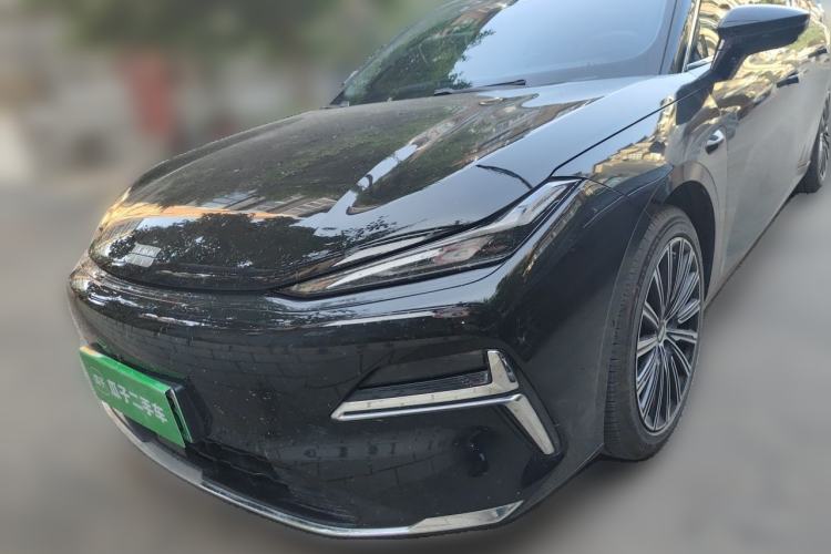 Used Geely Galaxy 8 2025 130km EM-i Flagship Edition Front