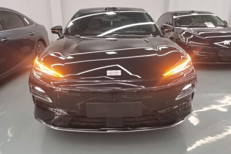 Used Geely Galaxy 8 2025 130km EM-P Starship Edition Front