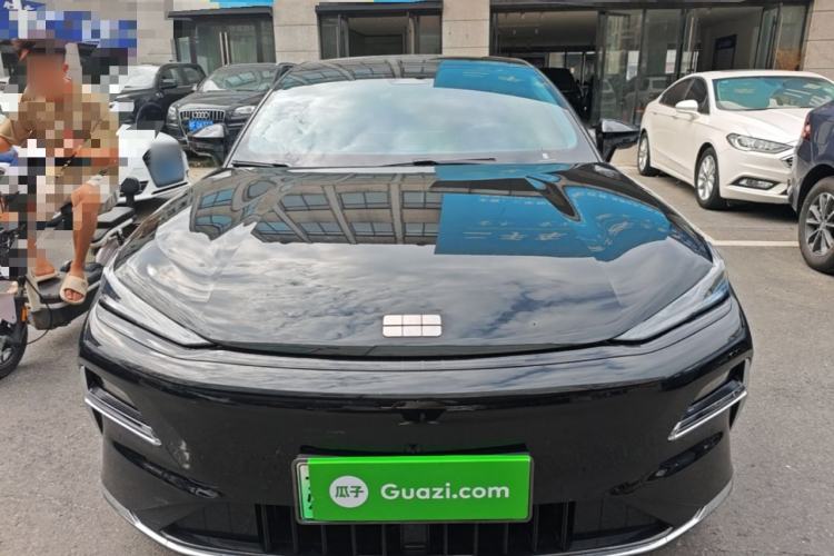 Used Geely Galaxy 8 2025 130km EM-i Deluxe Edition Front