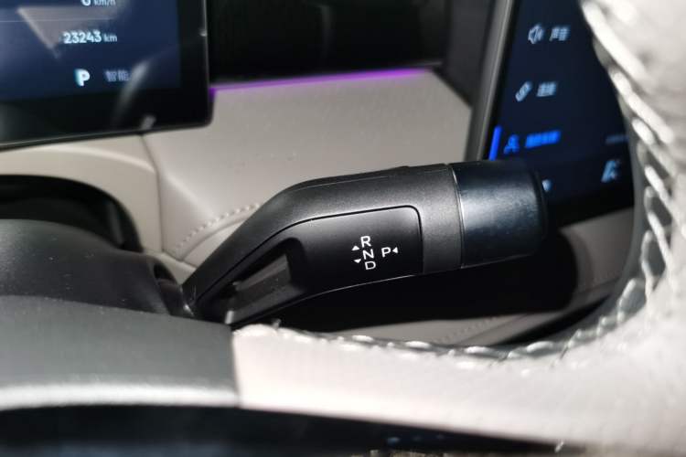Used Geely Galaxy 8 2025 130km EM-i Deluxe Edition Gear Lever