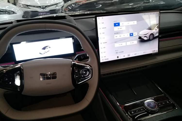 Used Geely Galaxy 8 2025 130km EM-P Starship Edition Gear Lever