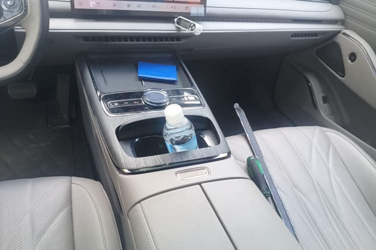 Used Geely Galaxy 8 2025 130km EM-P Starship Edition Gear Lever