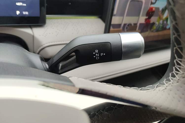 Used Geely Galaxy 8 2025 130km EM-i Deluxe Edition Gear Lever