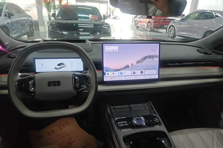Used Geely Galaxy 8 2025 130km EM-P Starship Edition Gear Lever
