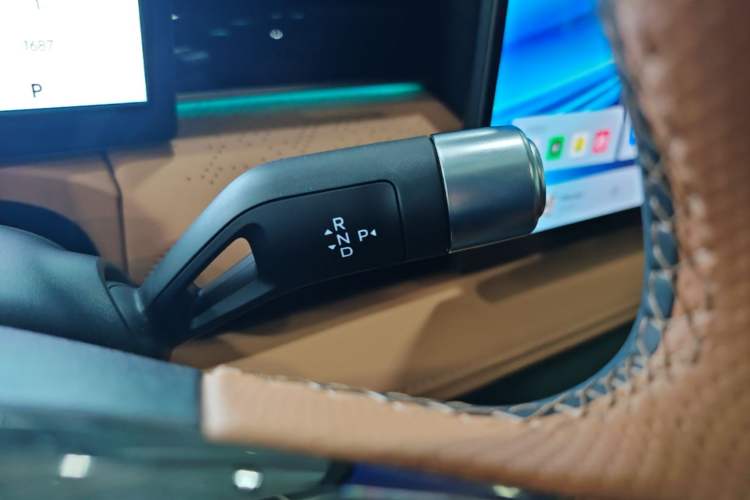 Used Geely Galaxy 8 2025 130km EM-i Flagship Edition Gear Lever