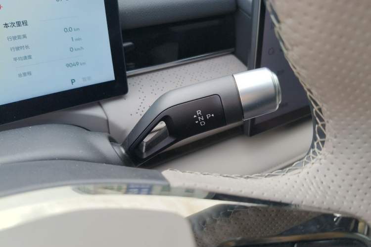 Used Geely Galaxy 8 2025 130km EM-P Starship Edition Gear Lever