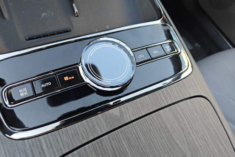 Used Geely Galaxy 8 2025 130km EM-i Flagship Edition Gear Lever